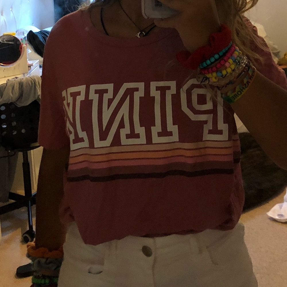 VS PINK T-shirt